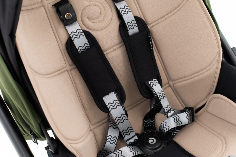 Коляска 2 в 1 Tutis Viva 6+ Essential 2026